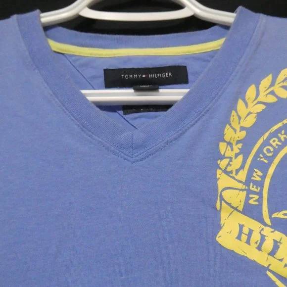 TOMMY HILFIGER | Custom Fit | medium | Light Blue Graphic Tee | 100% Cotton - Picture 4 of 13